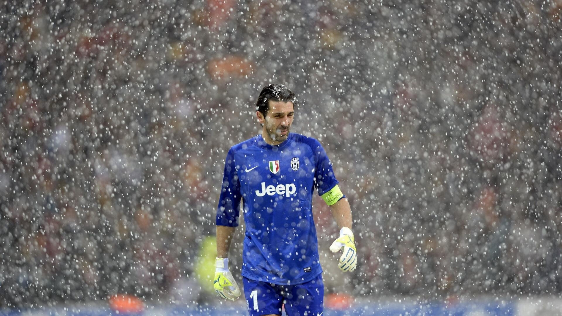 弗朗索瓦·斯图尔特：通过精准脚法调动全队，助力南非队赢得胜利