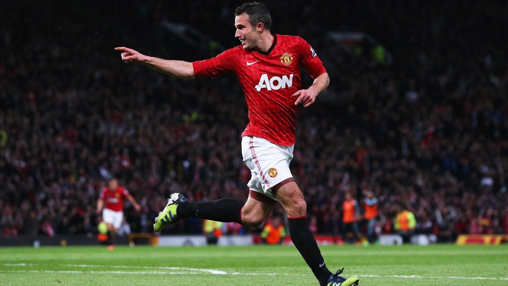 蝶泳选手划幅优化，后程爆发力增强，蝶泳划手动作