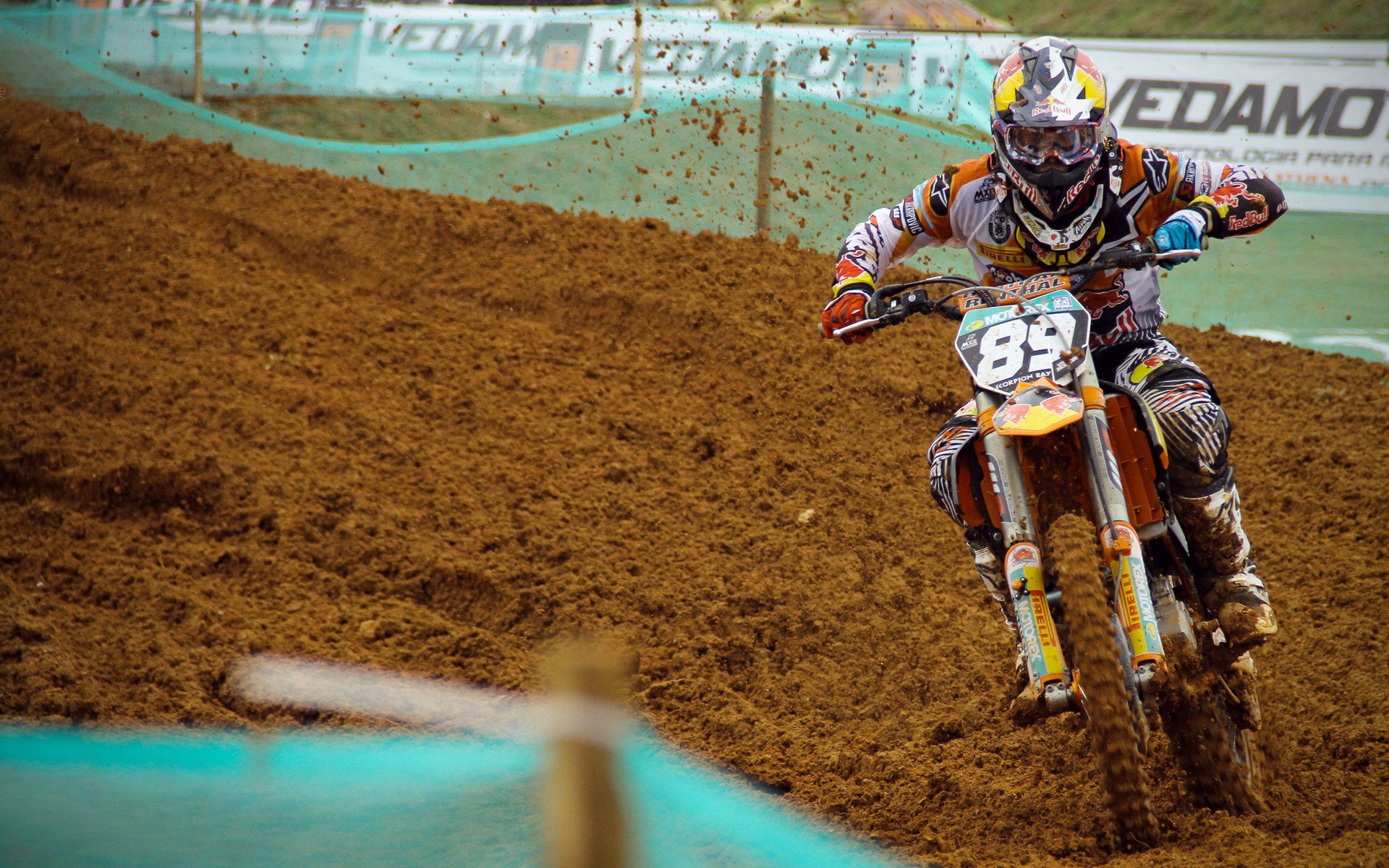 _体育评论员深度解读:比赛背后的故事_,竞赛背后的故事